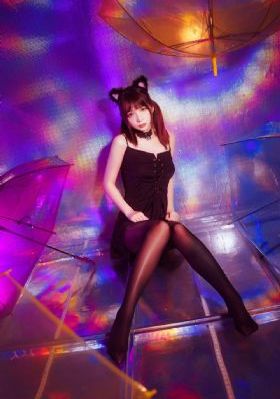 女大学生的沙龙室在线免费观看_蓝光在线观看