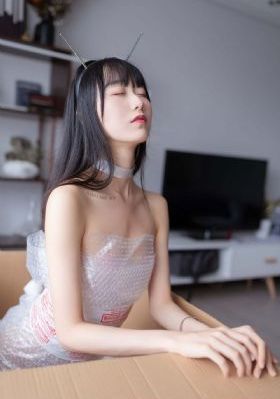 海岛惊艳_十万网红美女美酱